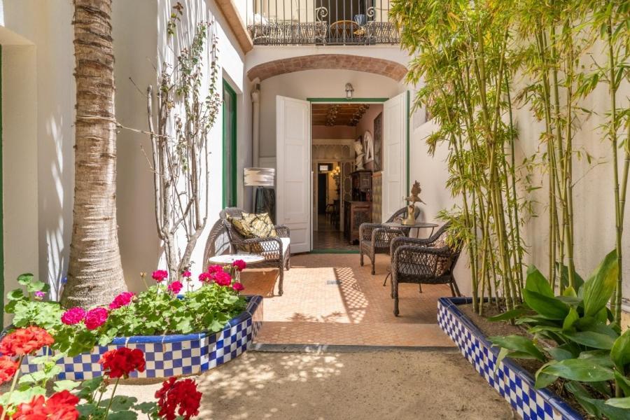 Aparthotel El Petit Palauet à Canet De Mar Extérieur photo