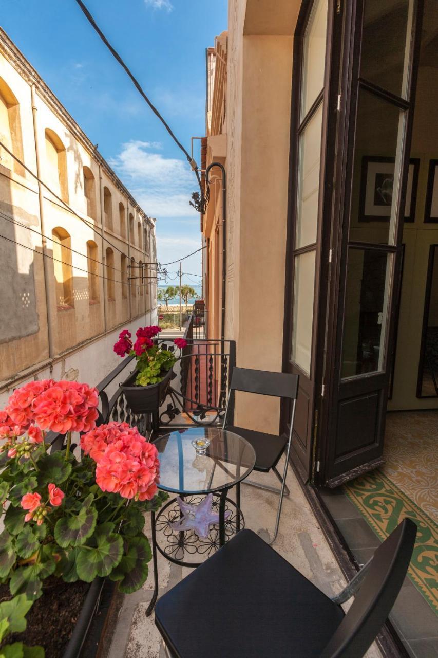 Aparthotel El Petit Palauet à Canet De Mar Extérieur photo